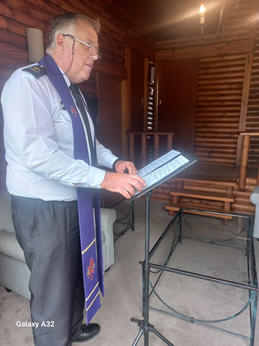 Wedding ceremony by Dr. Gerrit Rademeyer in Mashishing