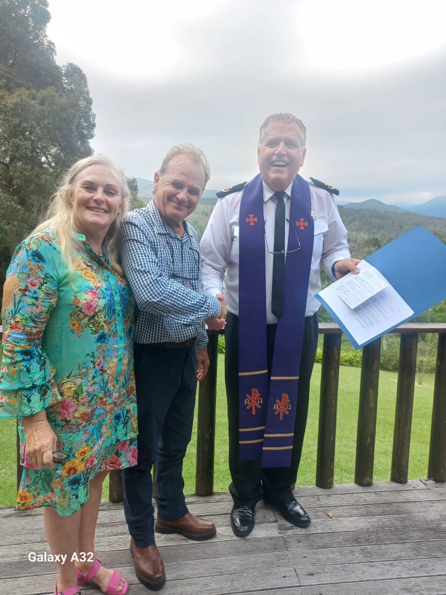 Wedding ceremony by Dr. Gerrit Rademeyer in Mashishing