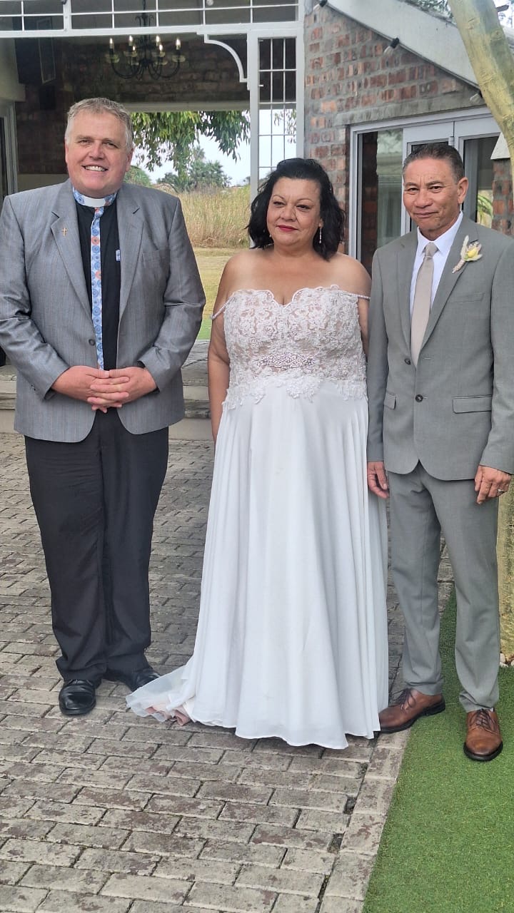 Wedding ceremony by Dr. Gerrit Rademeyer in Mashishing