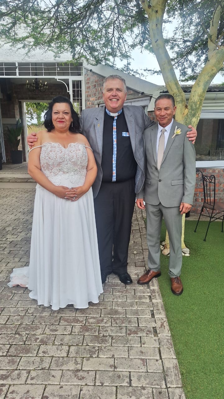 Wedding ceremony by Dr. Gerrit Rademeyer in Mashishing