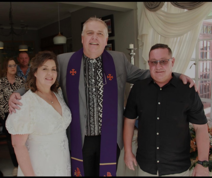 Wedding ceremony by Dr. Gerrit Rademeyer in Mashishing