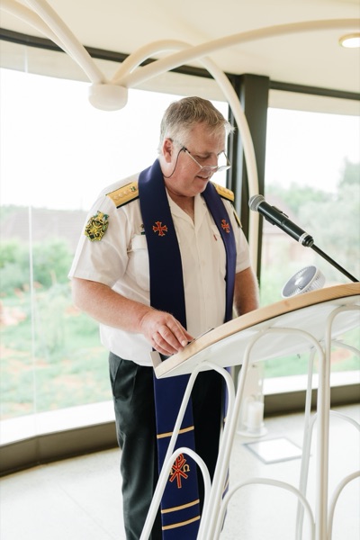 Wedding ceremony by Dr. Gerrit Rademeyer in Mashishing