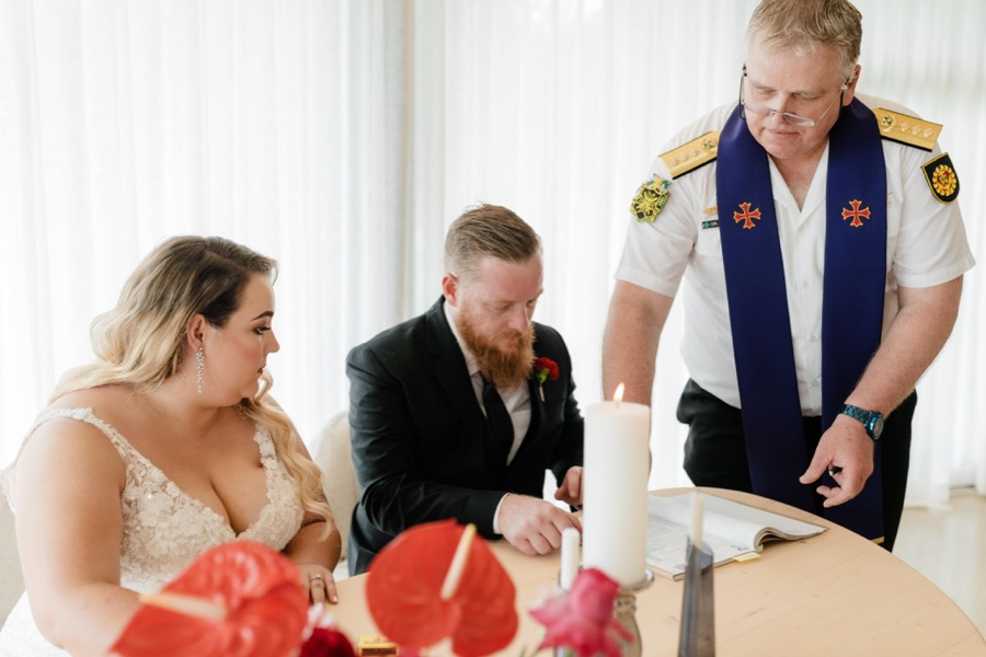 Wedding ceremony by Dr. Gerrit Rademeyer in Mashishing