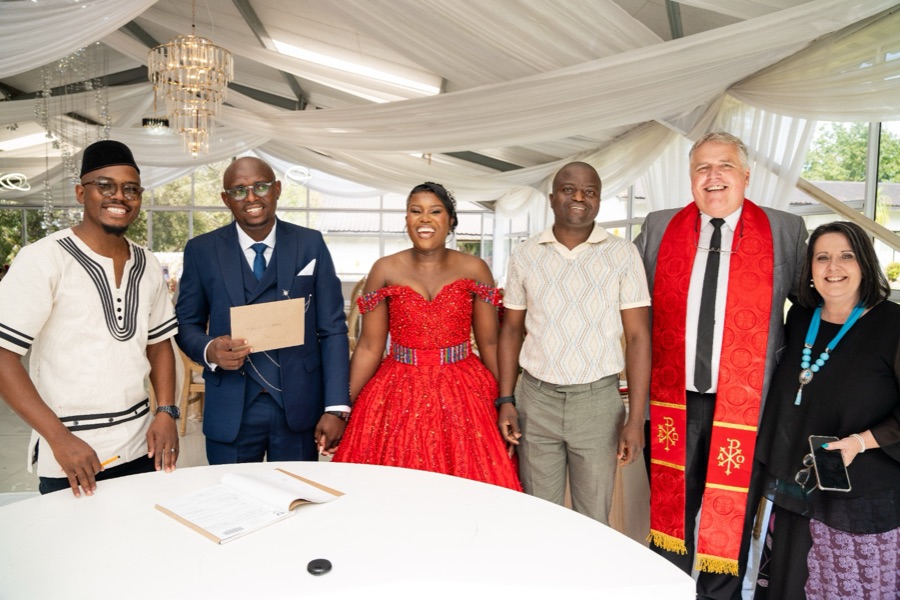 Wedding ceremony by Dr. Gerrit Rademeyer in Mashishing